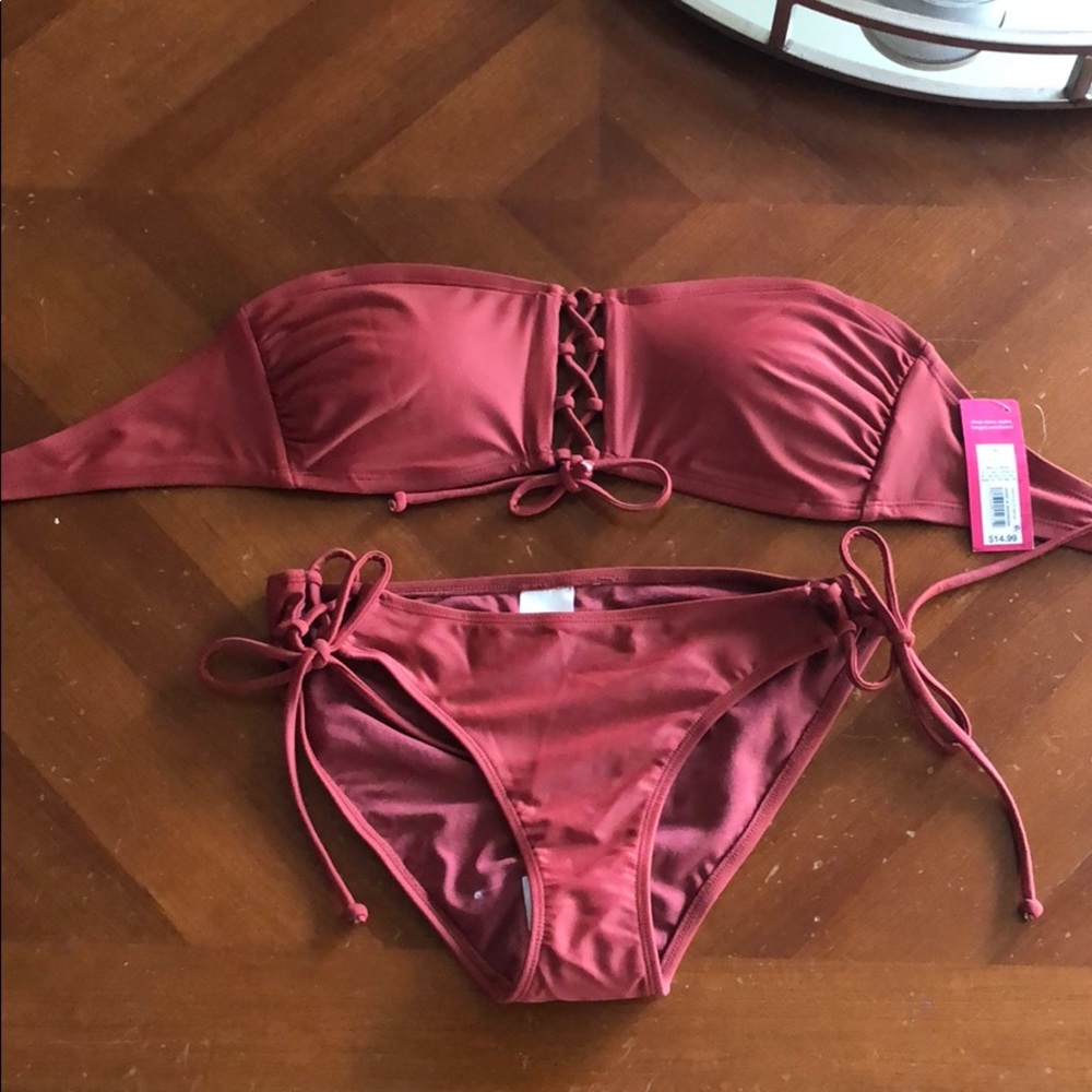 NWT!! Large top. Medium bottoms.